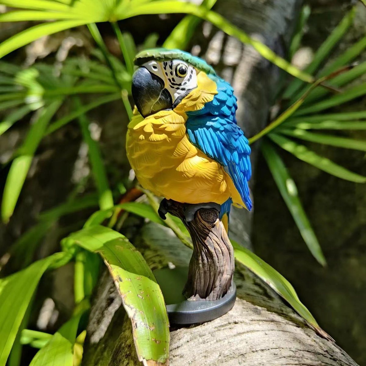 AHB Series 18 - Blue-and-Yellow Macaw – Ara ararauna | Parrot