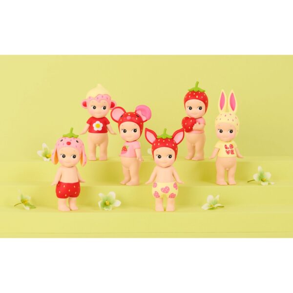 Sonny Angel — Strawberry Love 2026 Blind Box | Dreams