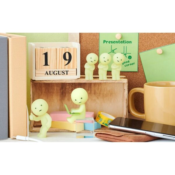 DRM-BB-SMI-W-04-bae51118 SMISKI — @ Work Series Blind Box | Dreams