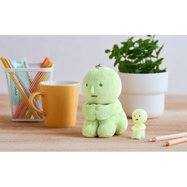 DRM-PL-SMI-HK-03-77ccf8bf SMISKI — Plush Keychain · Hugging Knees | Dreams