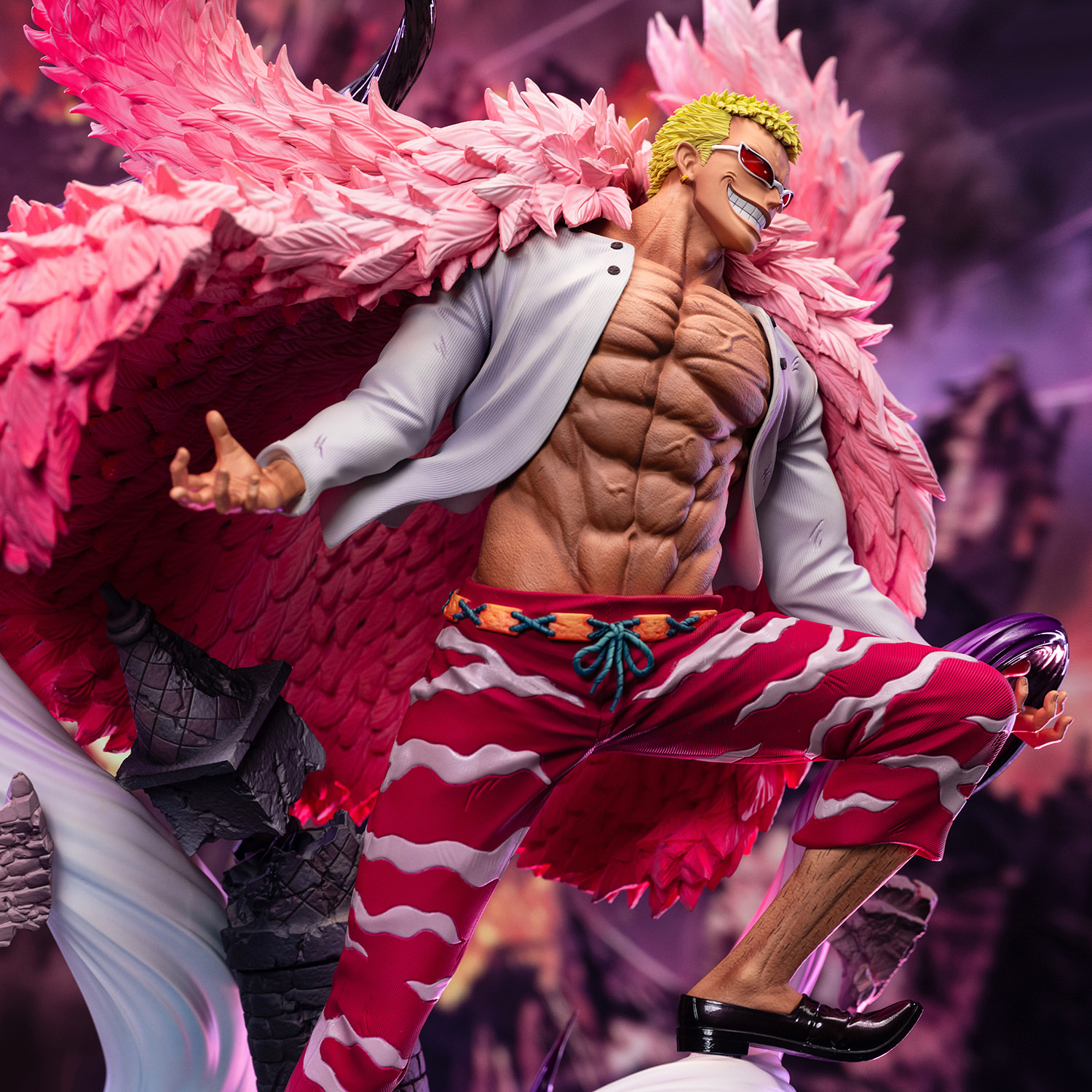 Donquixote Doflamingo (Echo Version) 1:6 Scale Statue