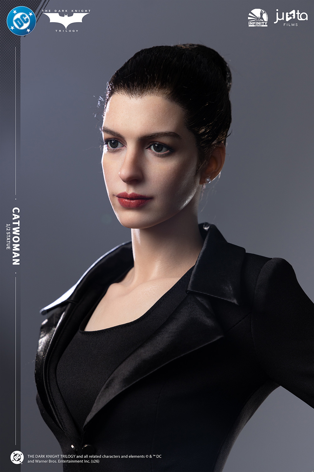 Catwoman 1:2 Scale Statue by Infinity Studio