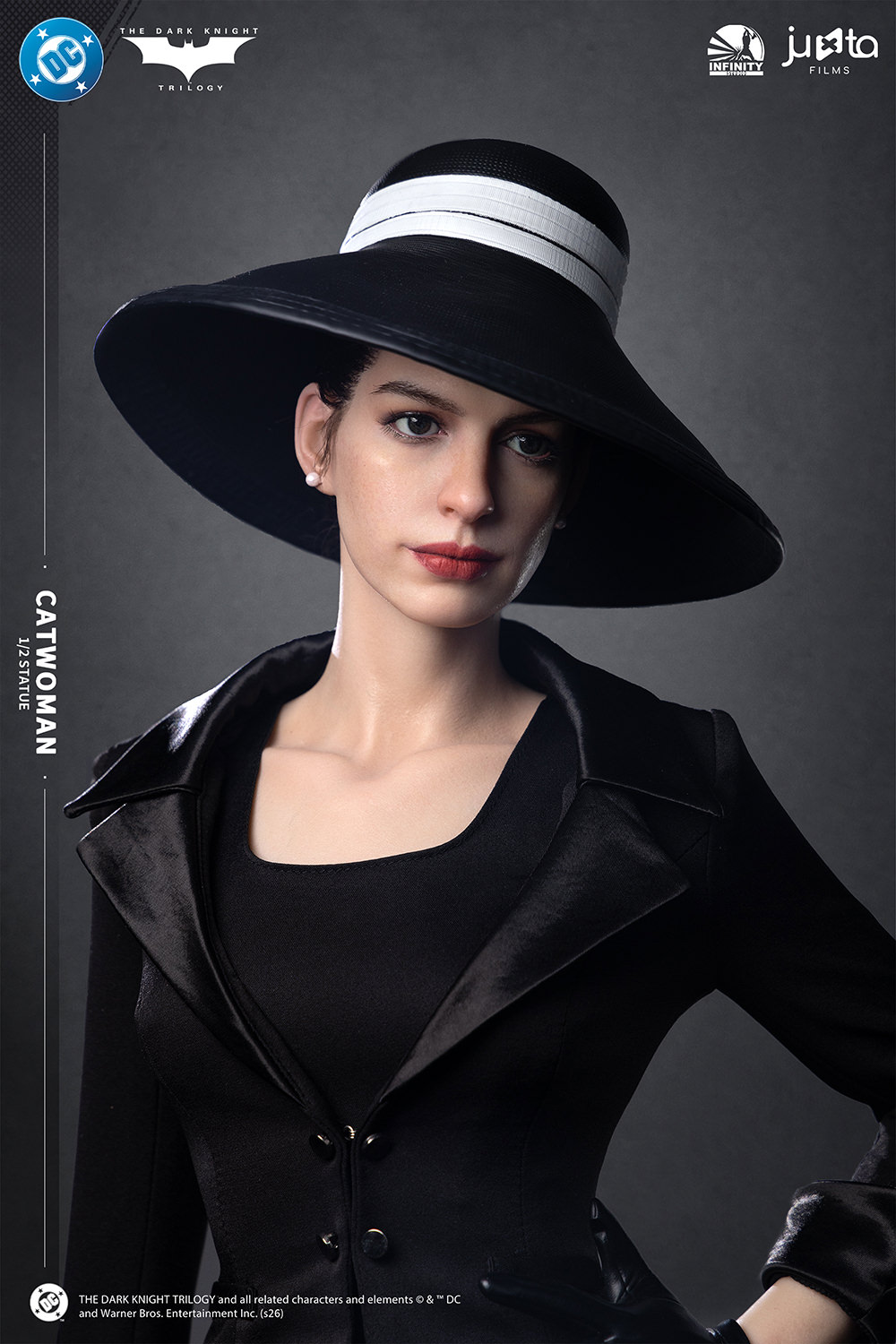 Catwoman 1:2 Scale Statue by Infinity Studio