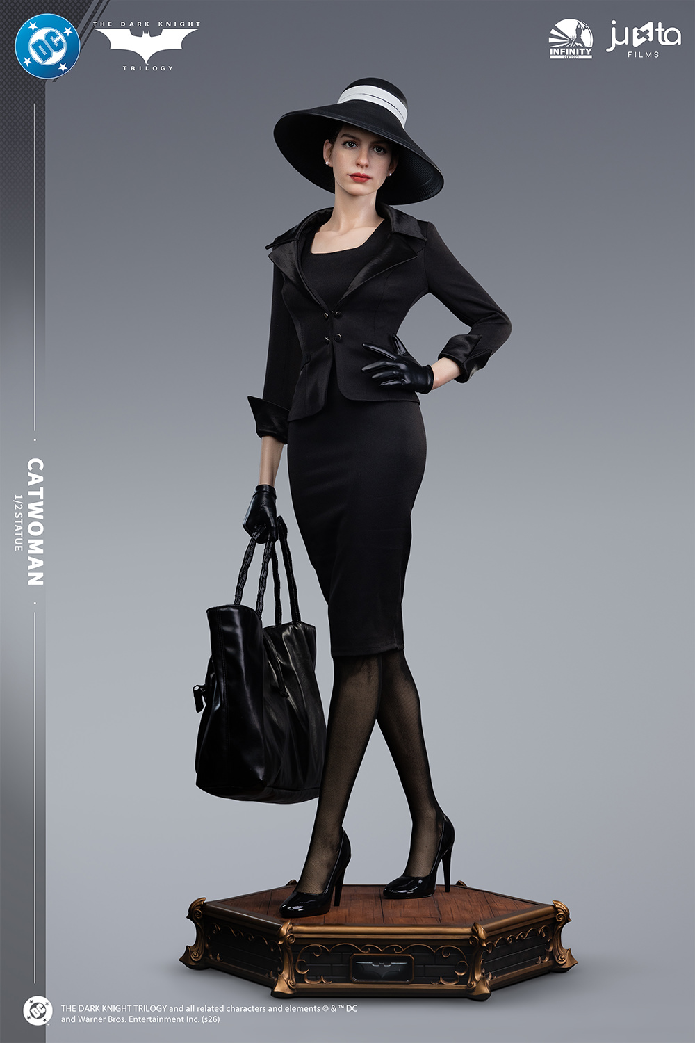 Catwoman 1:2 Scale Statue by Infinity Studio