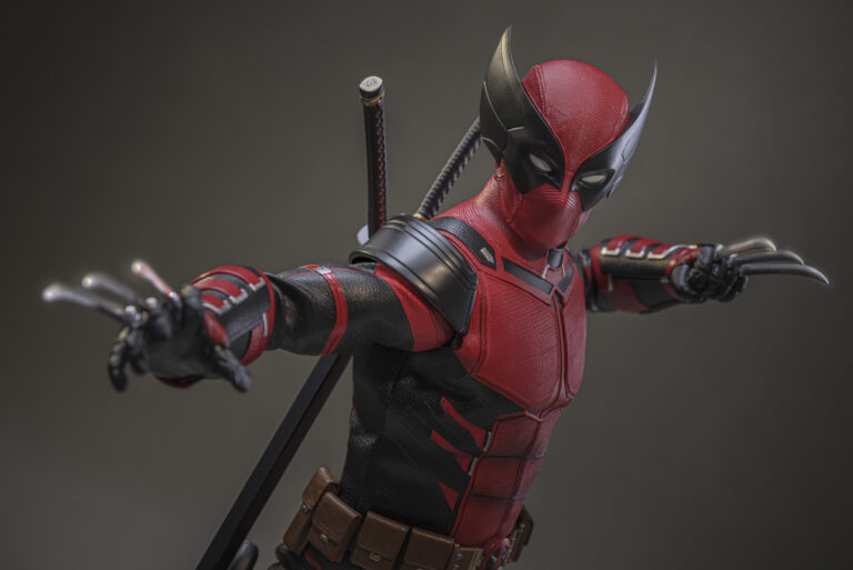 Deadpool and Wolverine Hot Toys Wolverinepool 1/6 Figure Brings Concept Art to Life