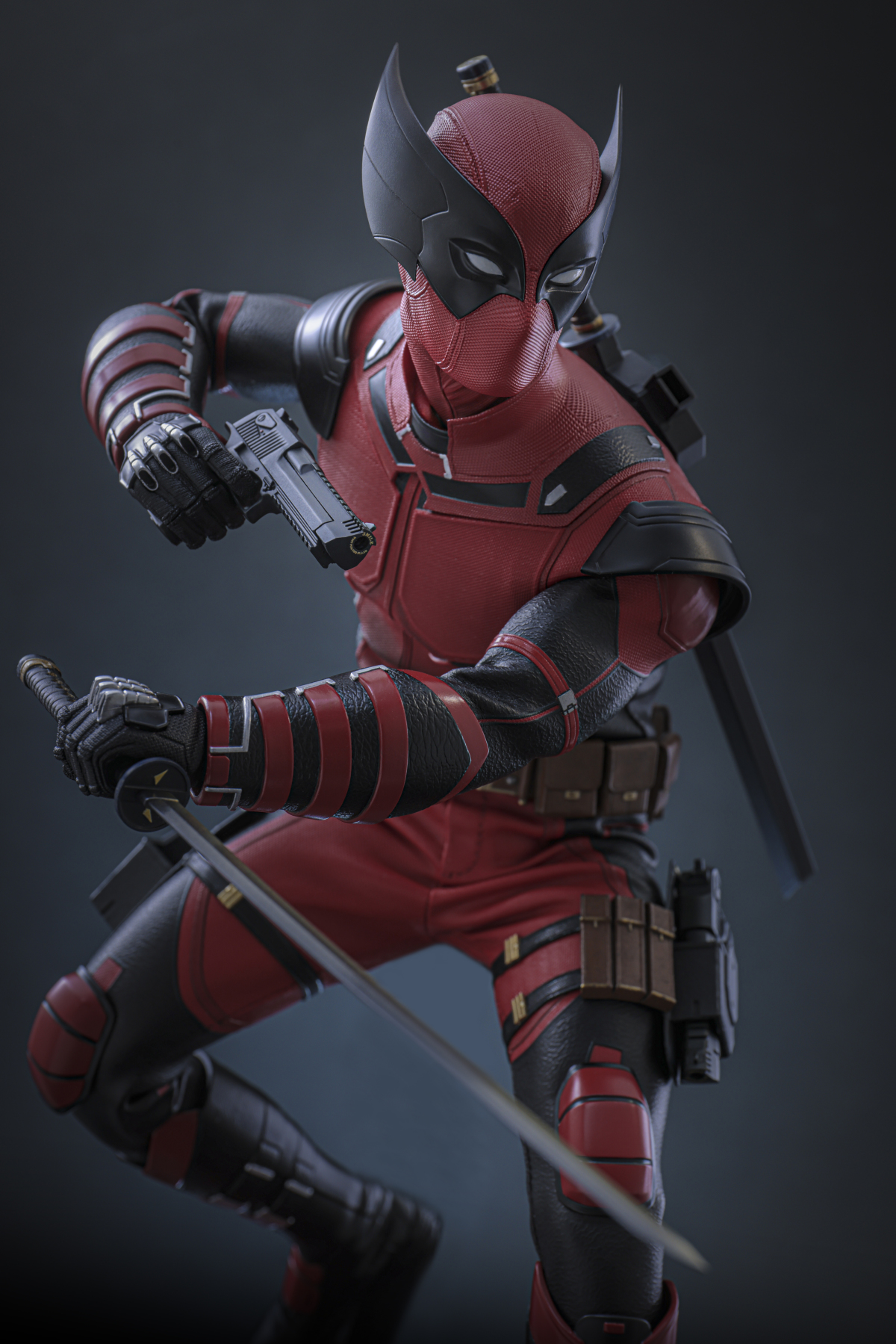 Deadpool and Wolverine Hot Toys Wolverinepool 1/6 Figure Brings Concept Art to Life