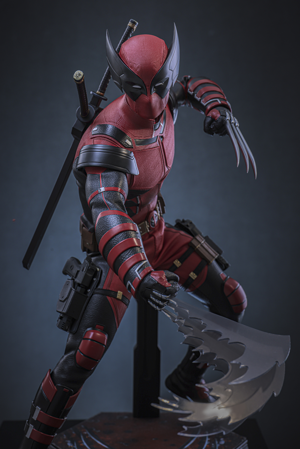 Deadpool and Wolverine Hot Toys Wolverinepool 1/6 Figure Brings Concept Art to Life