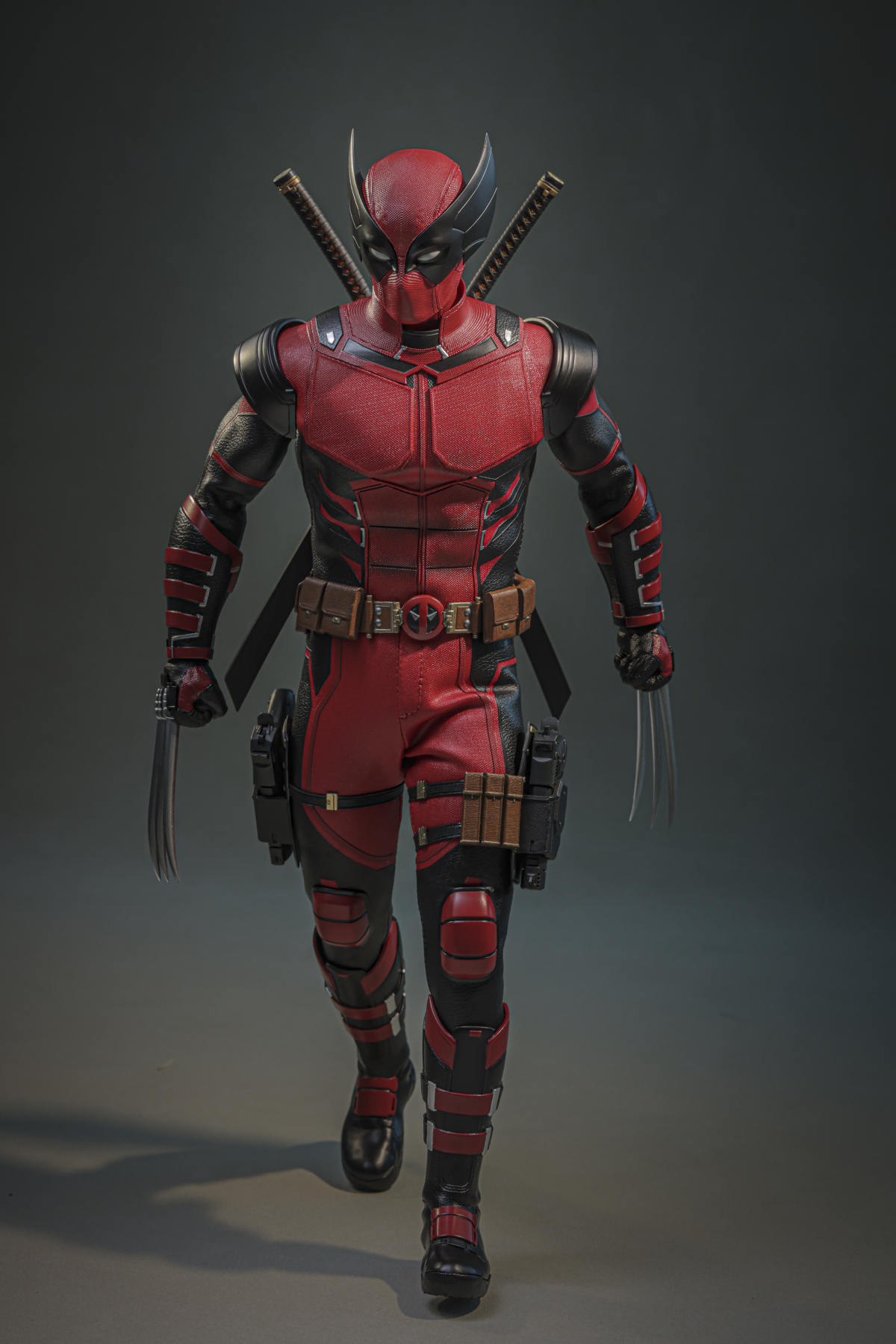 Deadpool and Wolverine Hot Toys Wolverinepool 1/6 Figure Brings Concept Art to Life