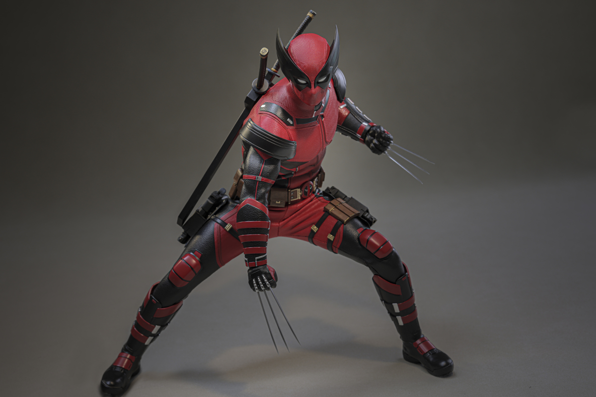 Deadpool and Wolverine Hot Toys Wolverinepool 1/6 Figure Brings Concept Art to Life