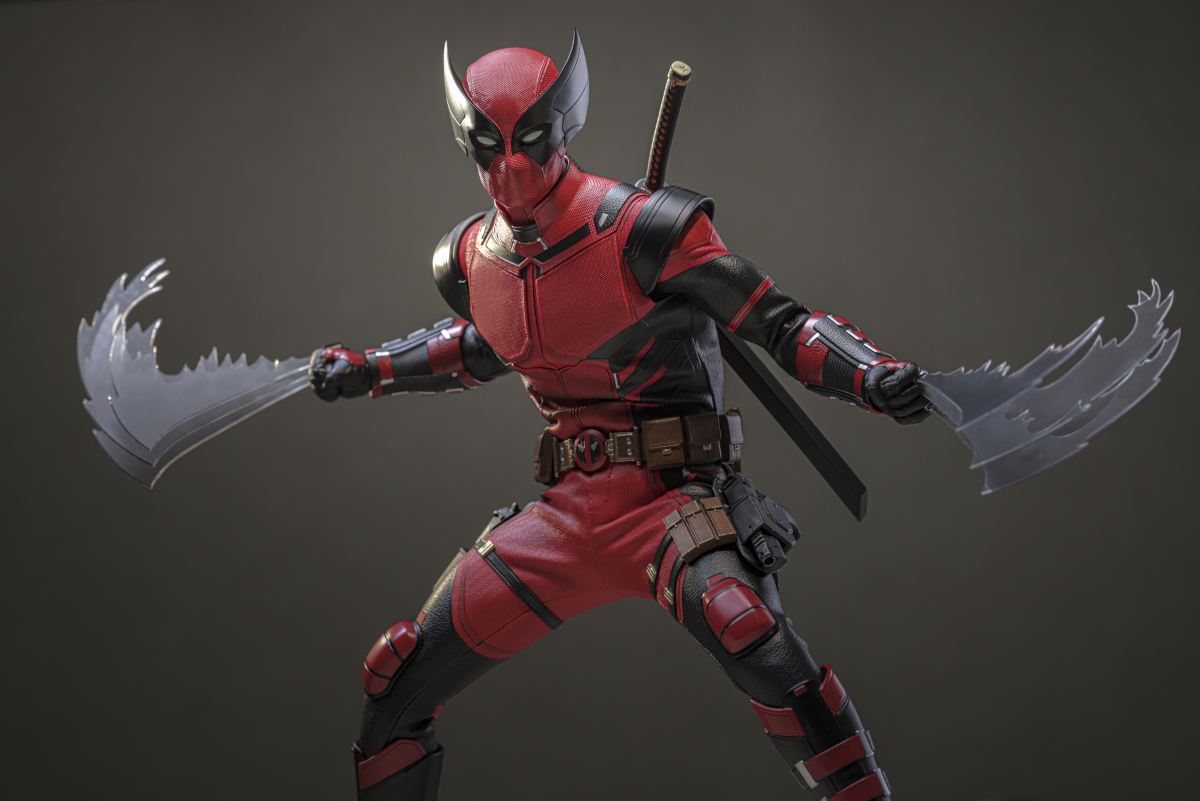 Deadpool and Wolverine Hot Toys Wolverinepool 1/6 Figure Brings Concept Art to Life