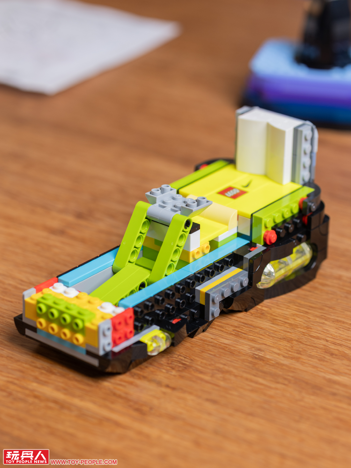 Nike Air Max 95 LEGO Editions 43025 Puts a 1995 Runner on Your Shelf