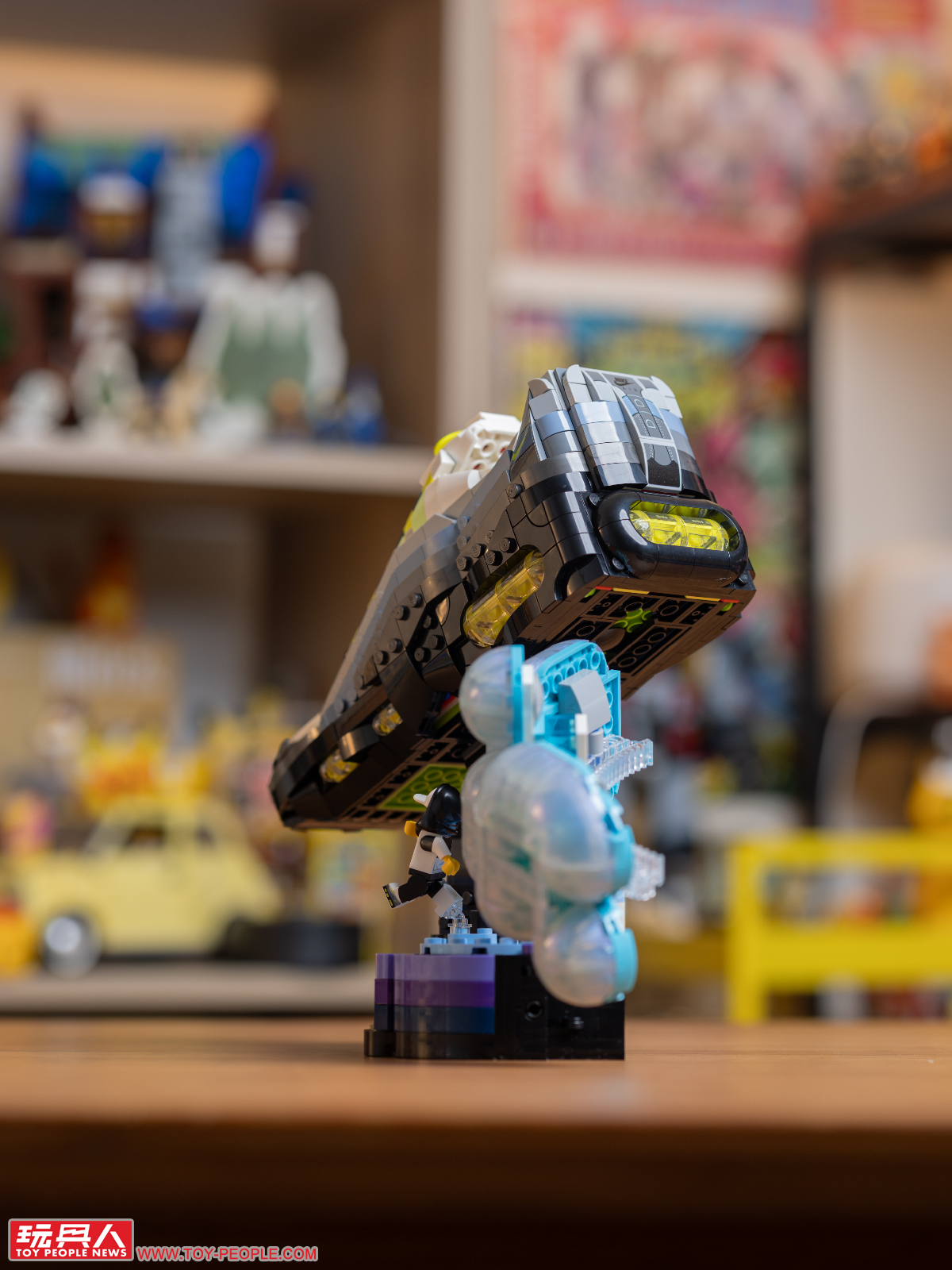 Nike Air Max 95 LEGO Editions 43025 Puts a 1995 Runner on Your Shelf