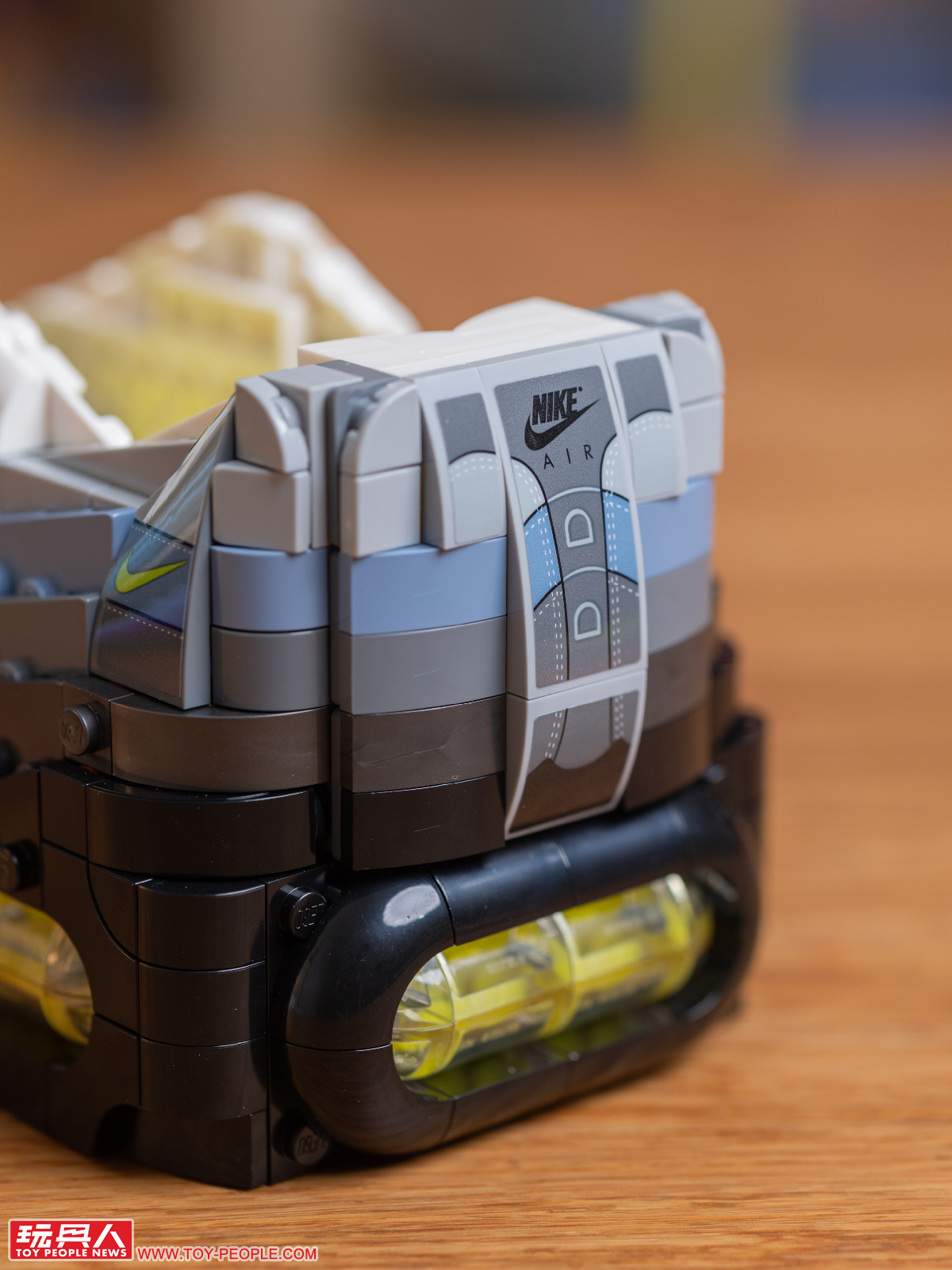 Nike Air Max 95 LEGO Editions 43025 Puts a 1995 Runner on Your Shelf