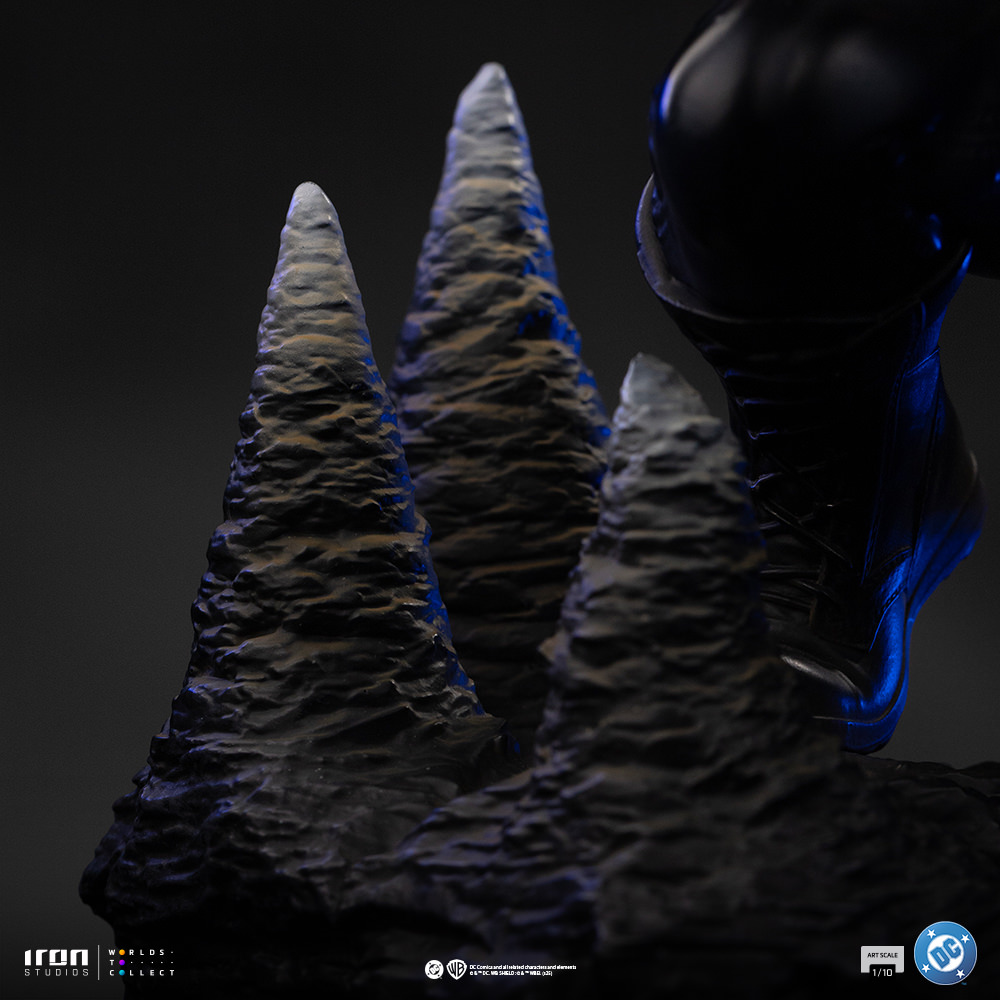Batman vs Bane exclusive 1:10 Art Scale Statue by Iron Studios