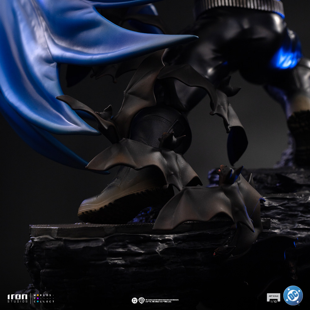 Batman vs Bane exclusive 1:10 Art Scale Statue by Iron Studios