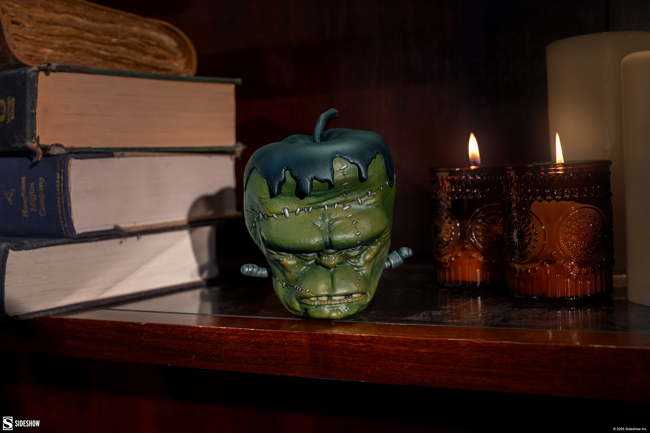 Monster Apple Replica by Sideshow Collectibles