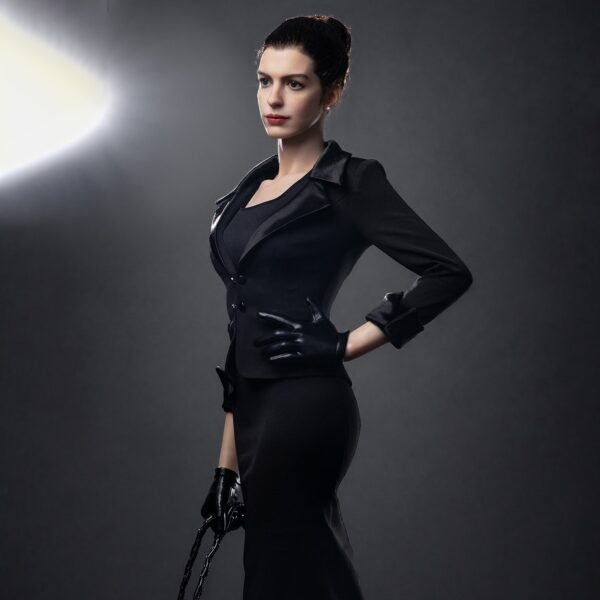 Catwoman 1:2 Scale Statue by Infinity Studio — official photo 2