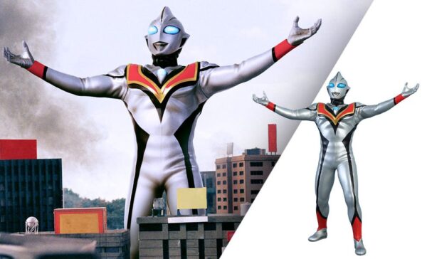 Evil Tiga Collectible Figure by X-Plus — official photo 1 Evil Tiga Collectible Figure by X-Plus — official photo 1