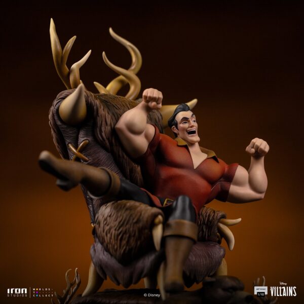 Gaston Deluxe 1:10 Scale Statue by Iron Studios — official photo 3