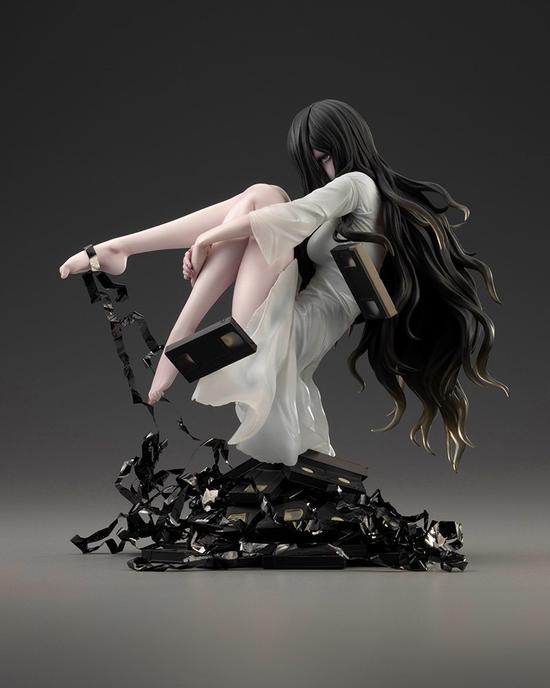 Sadako Bishoujo Statue by Kotobukiya — official photo 12