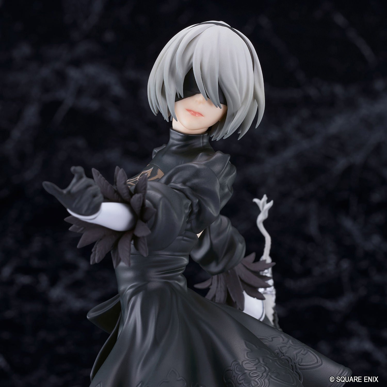 2B (YoRHa No.2 Type B) Collectible Figure by Good Smile Company — official photo 7