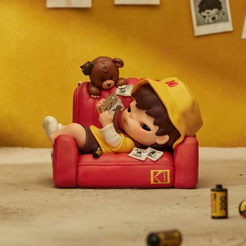 Hirono × Kodak Click Figure