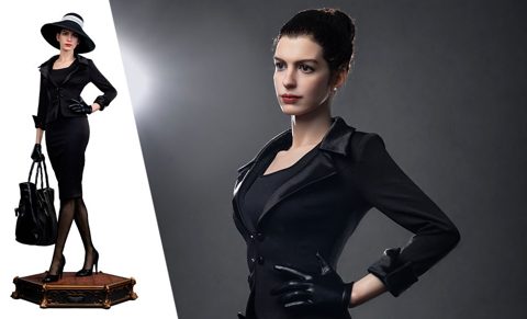 Catwoman 1:2 Scale Statue